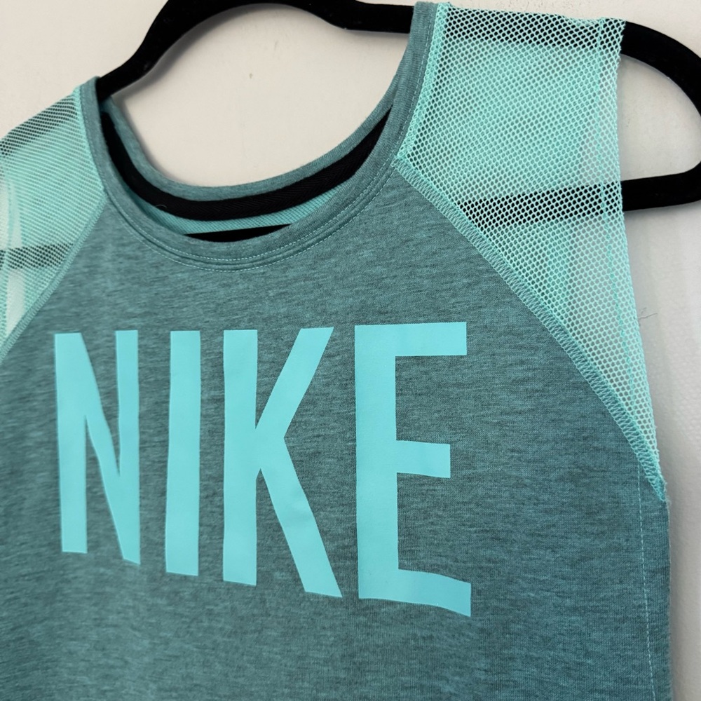 Nike Sleeveless Graphic Fleece Training Tank Top - Picture 4 of 10